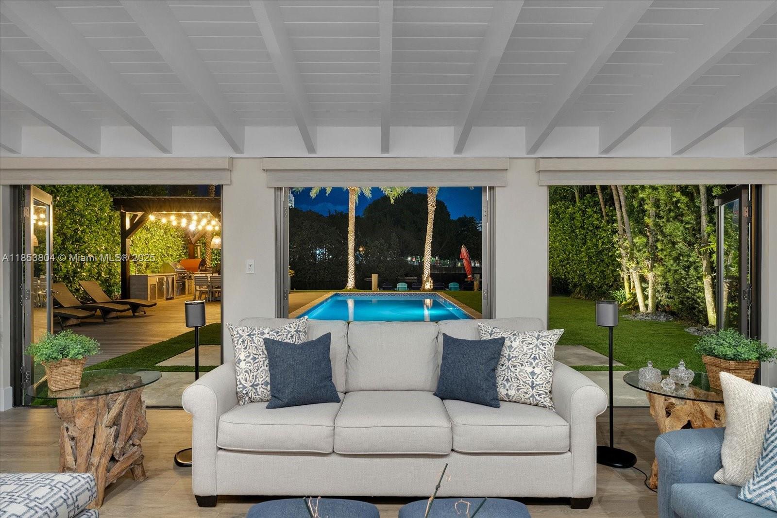 4475 Meridian Avenue Miami Beach, FL 33140 - Photo 53 of 80
