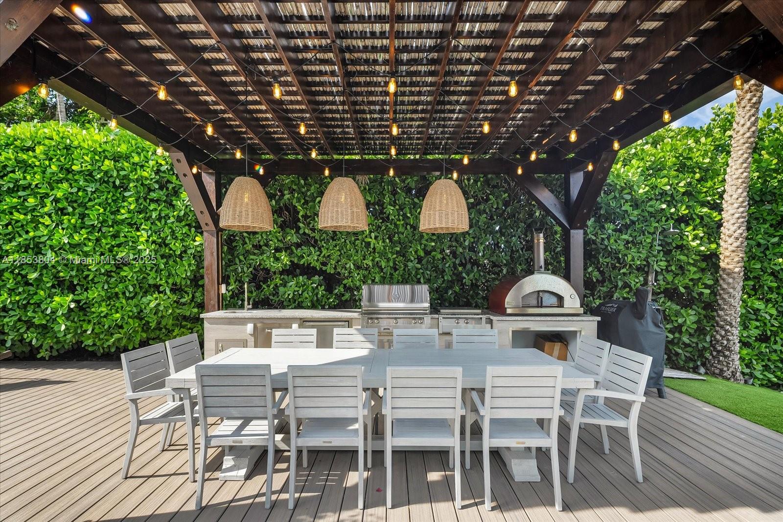 4475 Meridian Avenue Miami Beach, FL 33140 - Photo 58 of 80