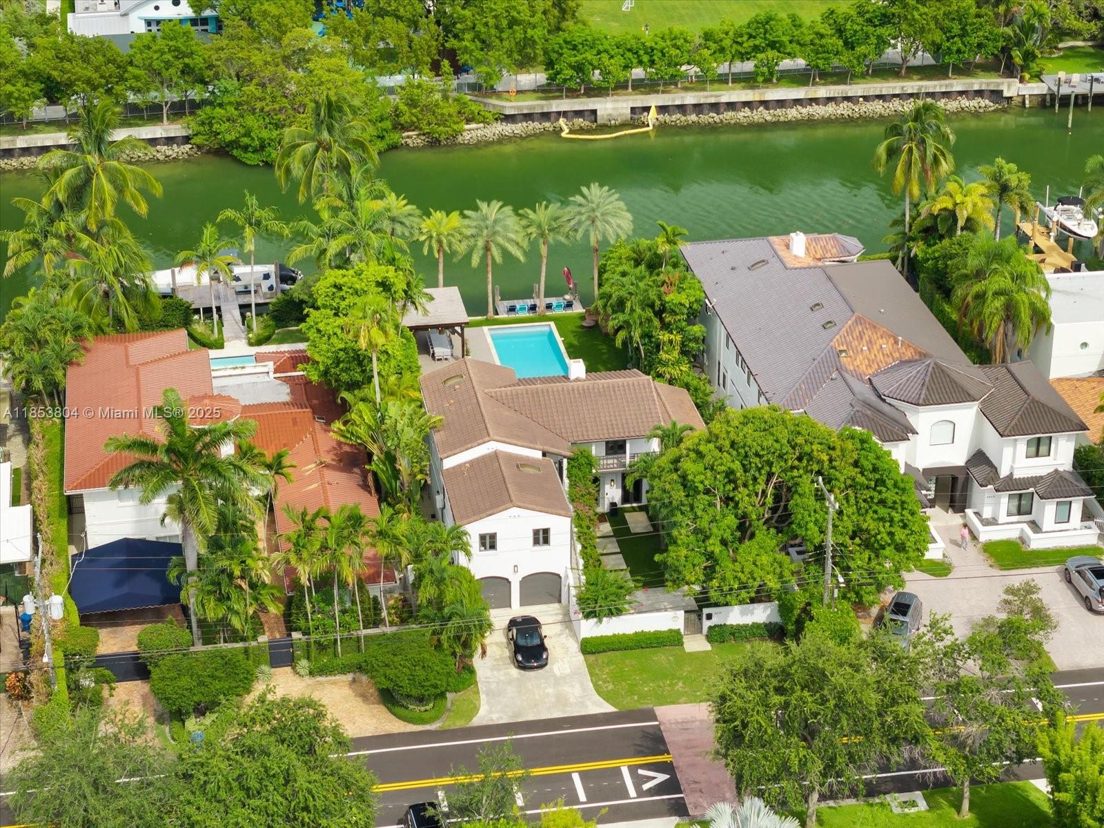 4475 Meridian Avenue Miami Beach, FL 33140 - Photo 66 of 80