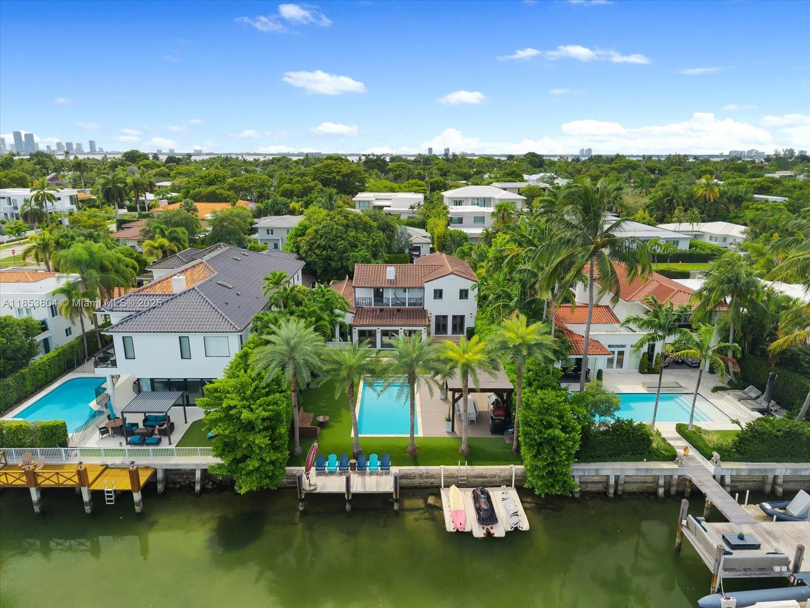 4475 Meridian Avenue Miami Beach, FL 33140 - Photo 68 of 80