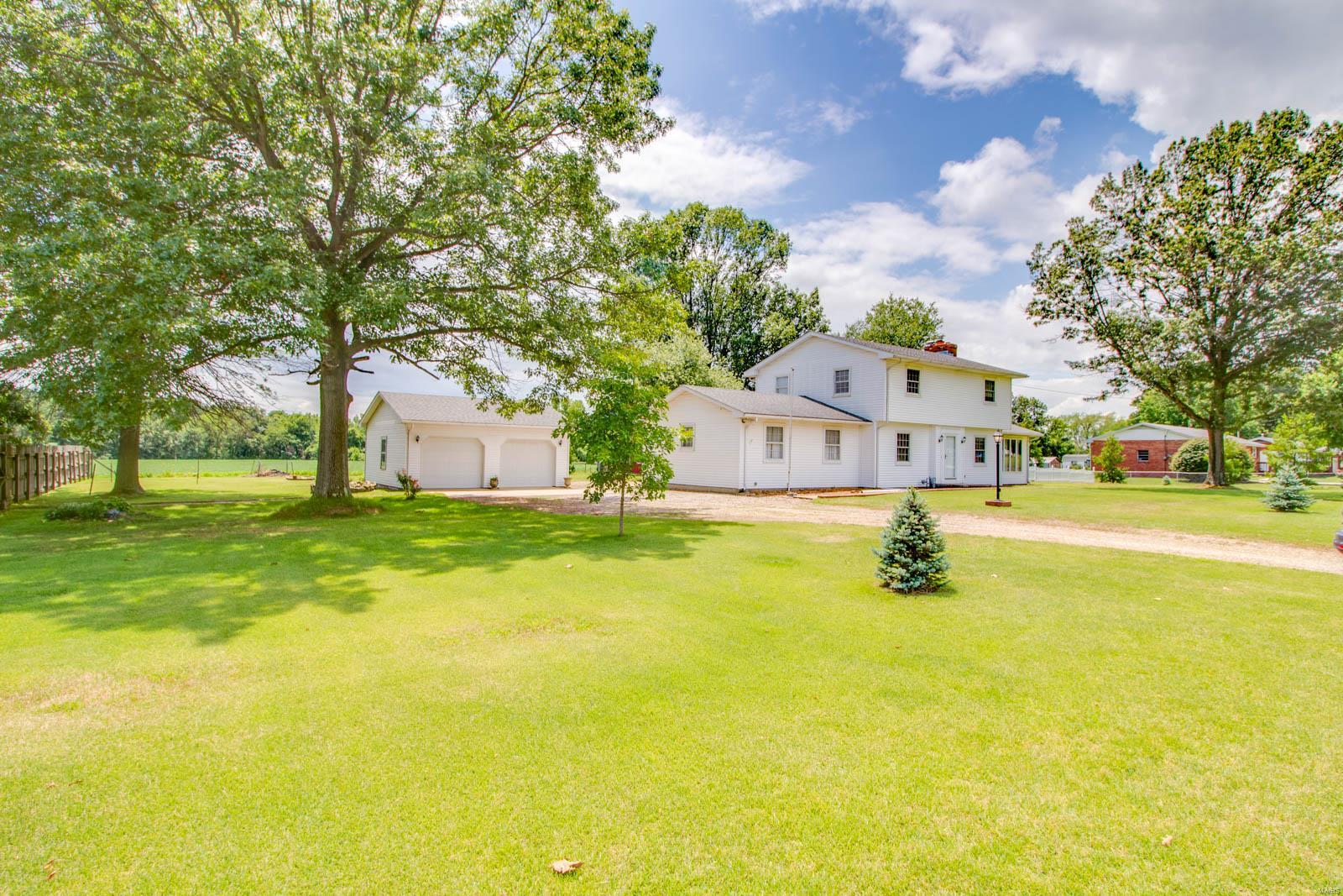 3908 McCoy Road Bethalto, IL 62010 - Photo 7 of 51