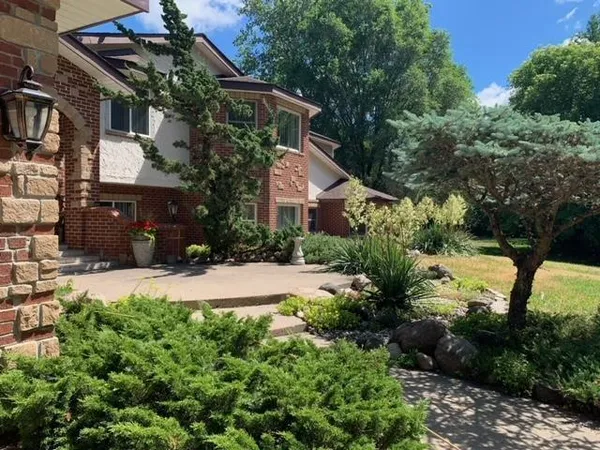 $875,000 | 3901 125th Avenue Northeast, Blaine, MN 55449