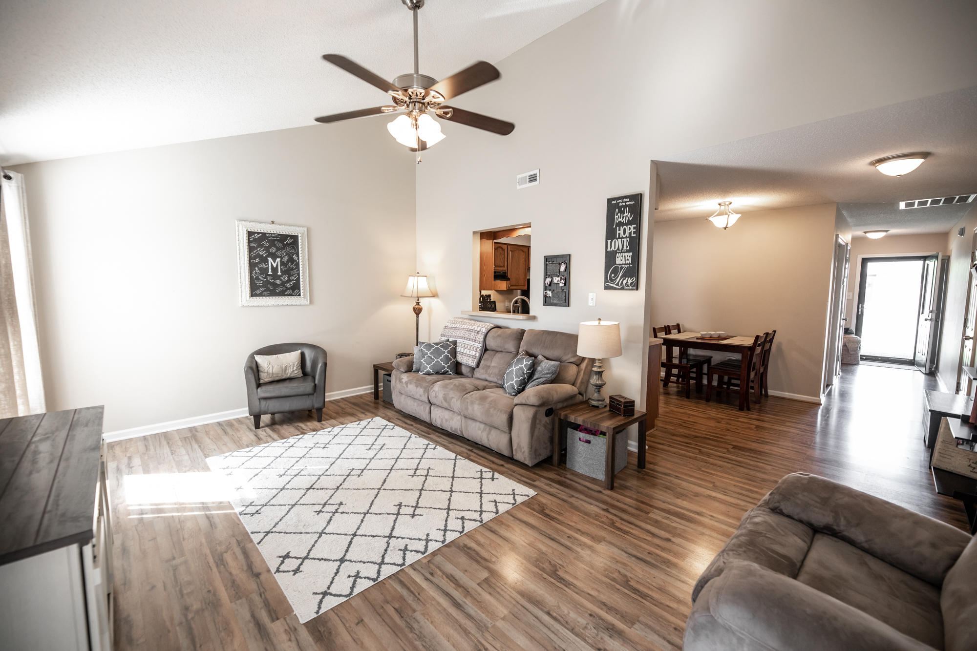 8013 Stablegate Way Powell, TN 37849 - Photo 8 of 15 2C9A9981