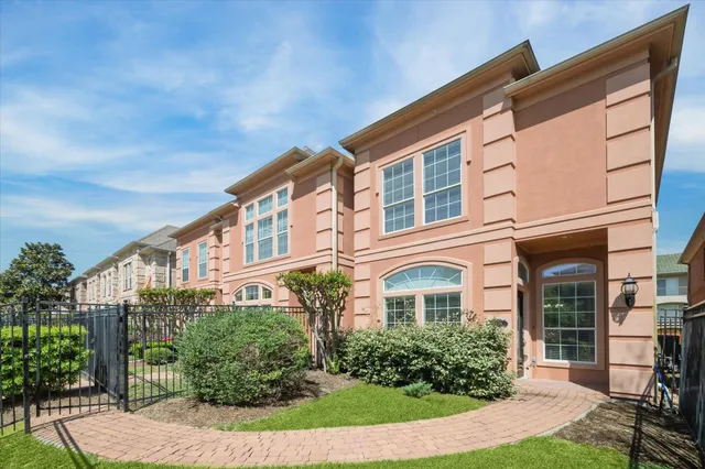 $3,000 | 13639 Brookbluff Lane, Houston, TX 77077