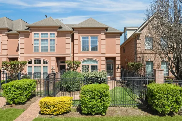 $2,700 | 13639 Brookbluff Lane, Houston, TX 77077