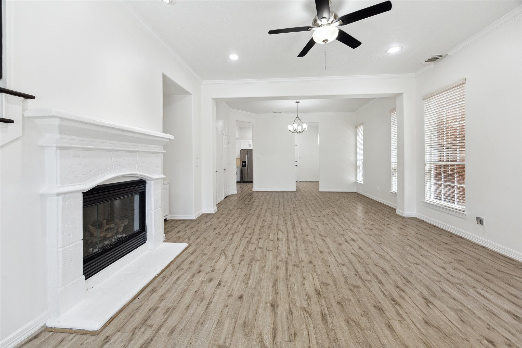 13639 Brookbluff Lane Houston, TX 77077 - Photo 6 of 22 Living area transitions smoothly into the dining area. Or you could extend your living space and utilize just the breakfast space in kitchen.