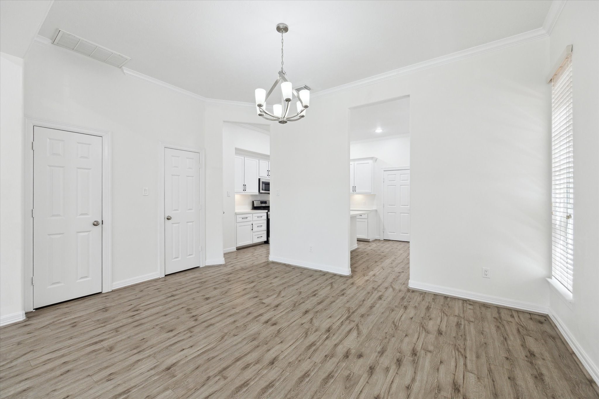 13639 Brookbluff Lane Houston, TX 77077 - Photo 8 of 22