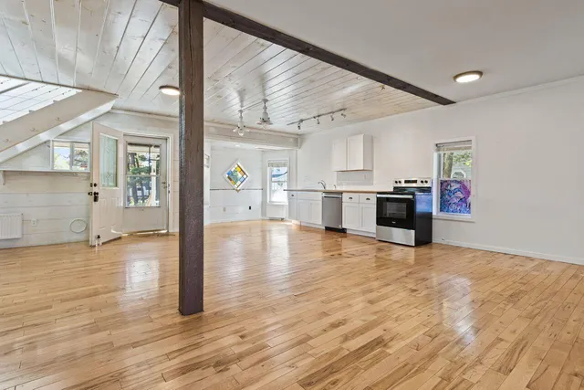 $550,000 | 12 Lower Beach Road, Saco, ME 04072