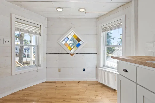 $550,000 | 12 Lower Beach Road, Saco, ME 04072