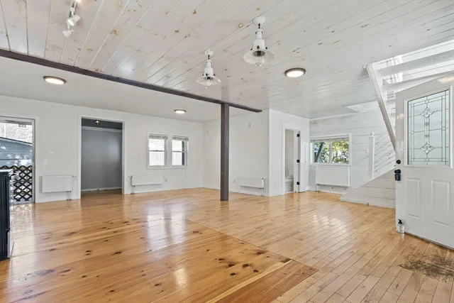 $550,000 | 12 Lower Beach Road, Saco, ME 04072