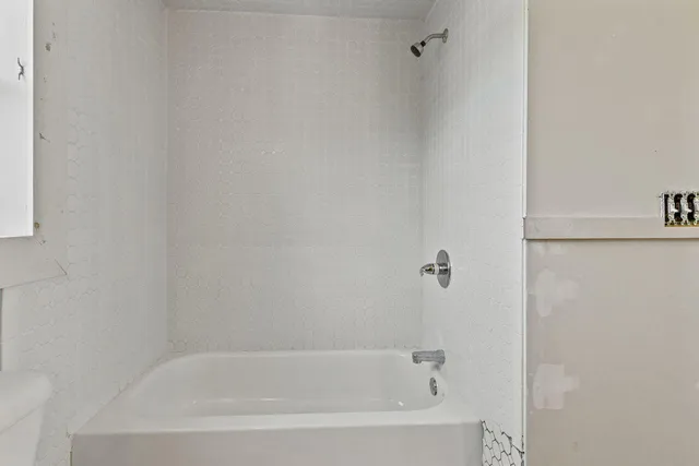 $550,000 | 12 Lower Beach Road, Saco, ME 04072