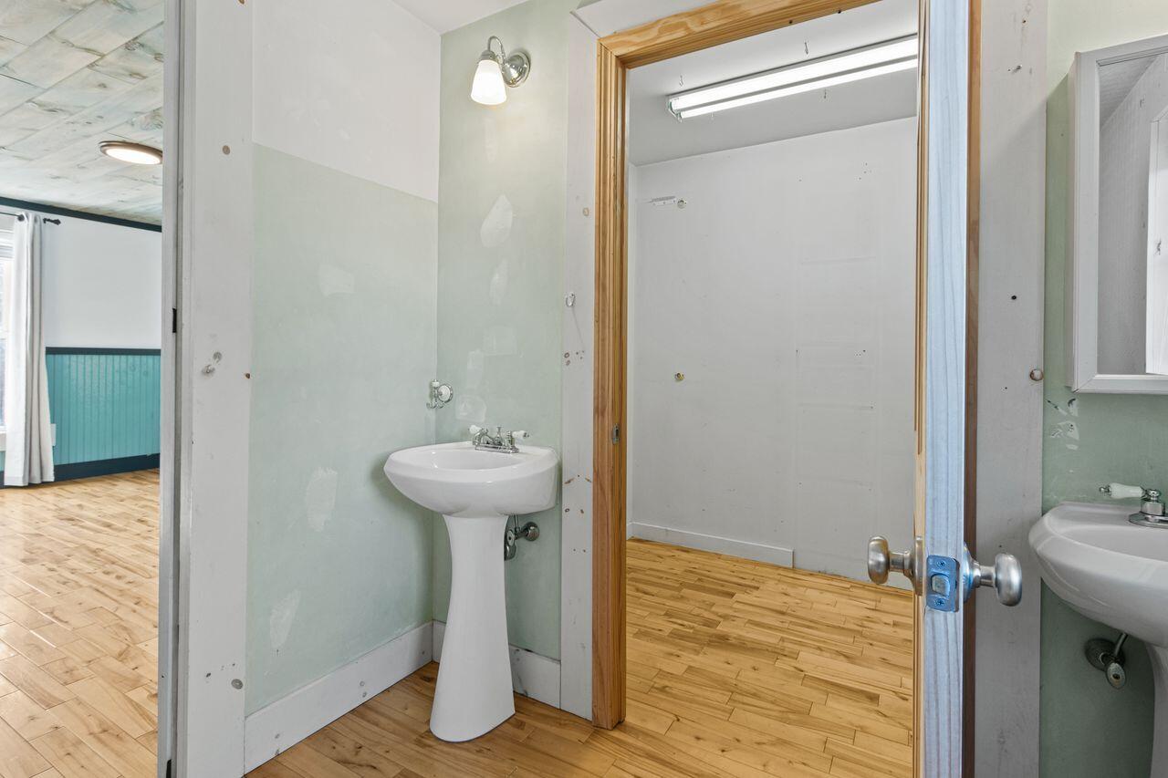 12 Lower Beach Road Saco, ME 04072 - Photo 26 of 60 20251010KH-71037