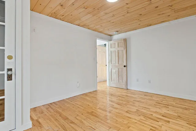 $550,000 | 12 Lower Beach Road, Saco, ME 04072