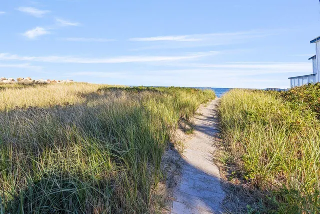 $550,000 | 12 Lower Beach Road, Saco, ME 04072