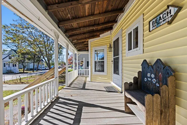 $550,000 | 12 Lower Beach Road, Saco, ME 04072