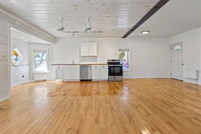 $550,000 | 12 Lower Beach Road, Saco, ME 04072