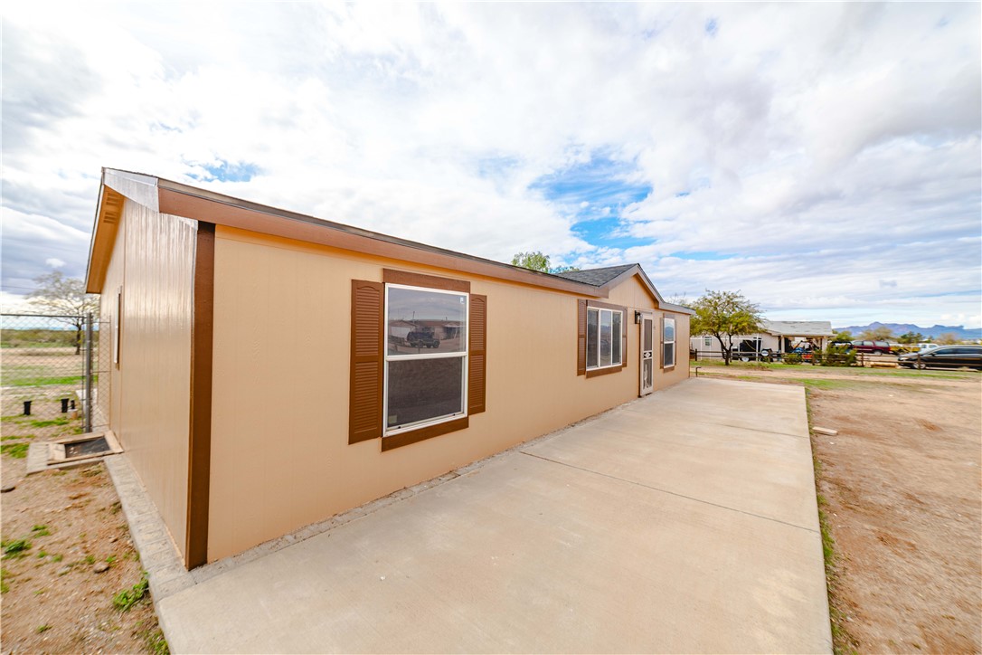 3248 West Carmichael Road Golden Valley, AZ 86413 - Photo 8 of 53 View of home's exterior