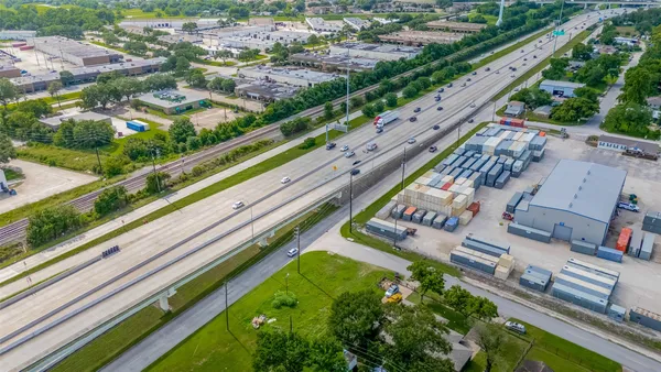 $125,000 | 810 Benmar Drive, Houston, TX 77032