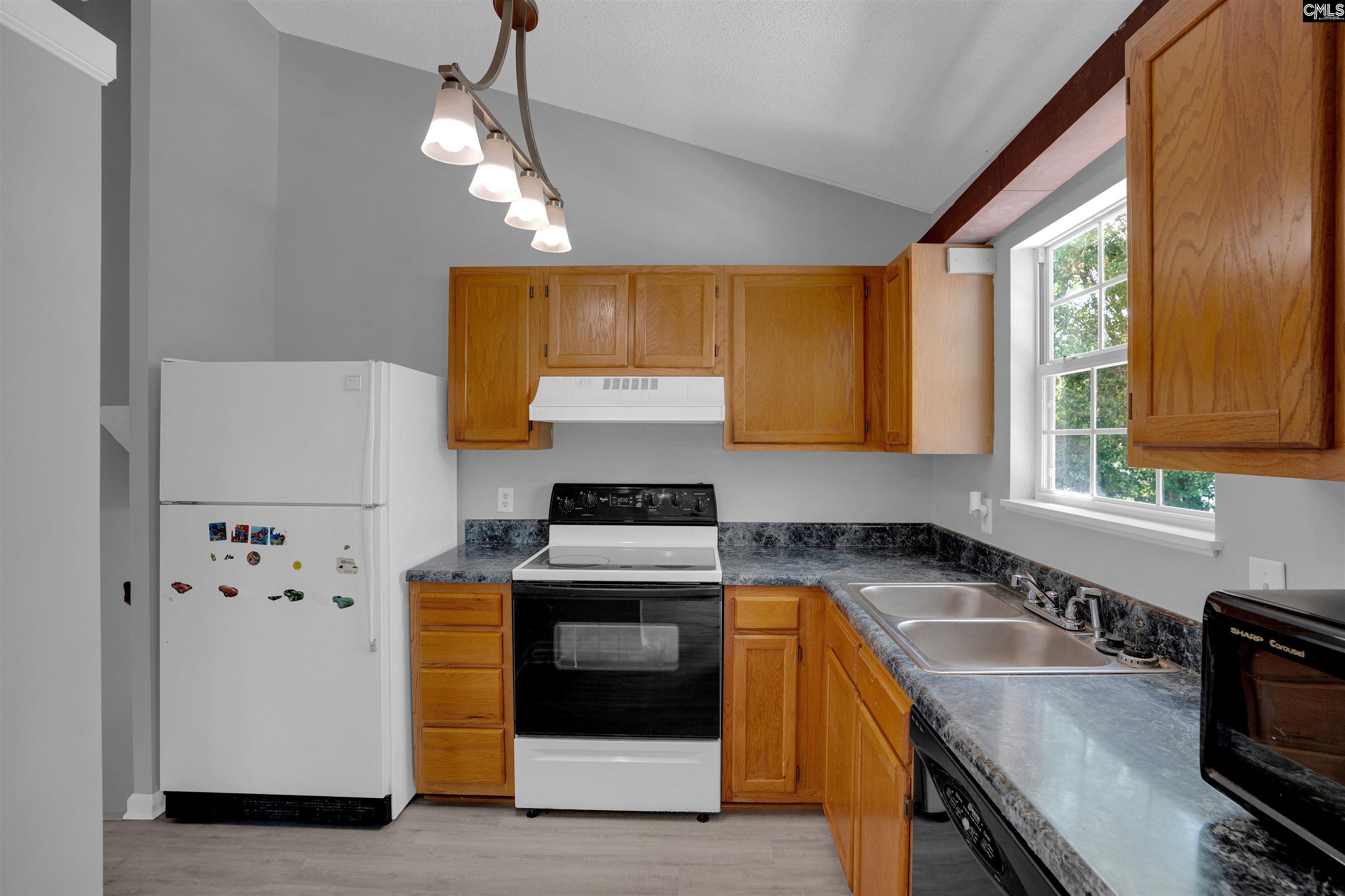 213 Maple Tree Court Lexington, SC 29073 - Photo 7 of 37 Gallery Image 7