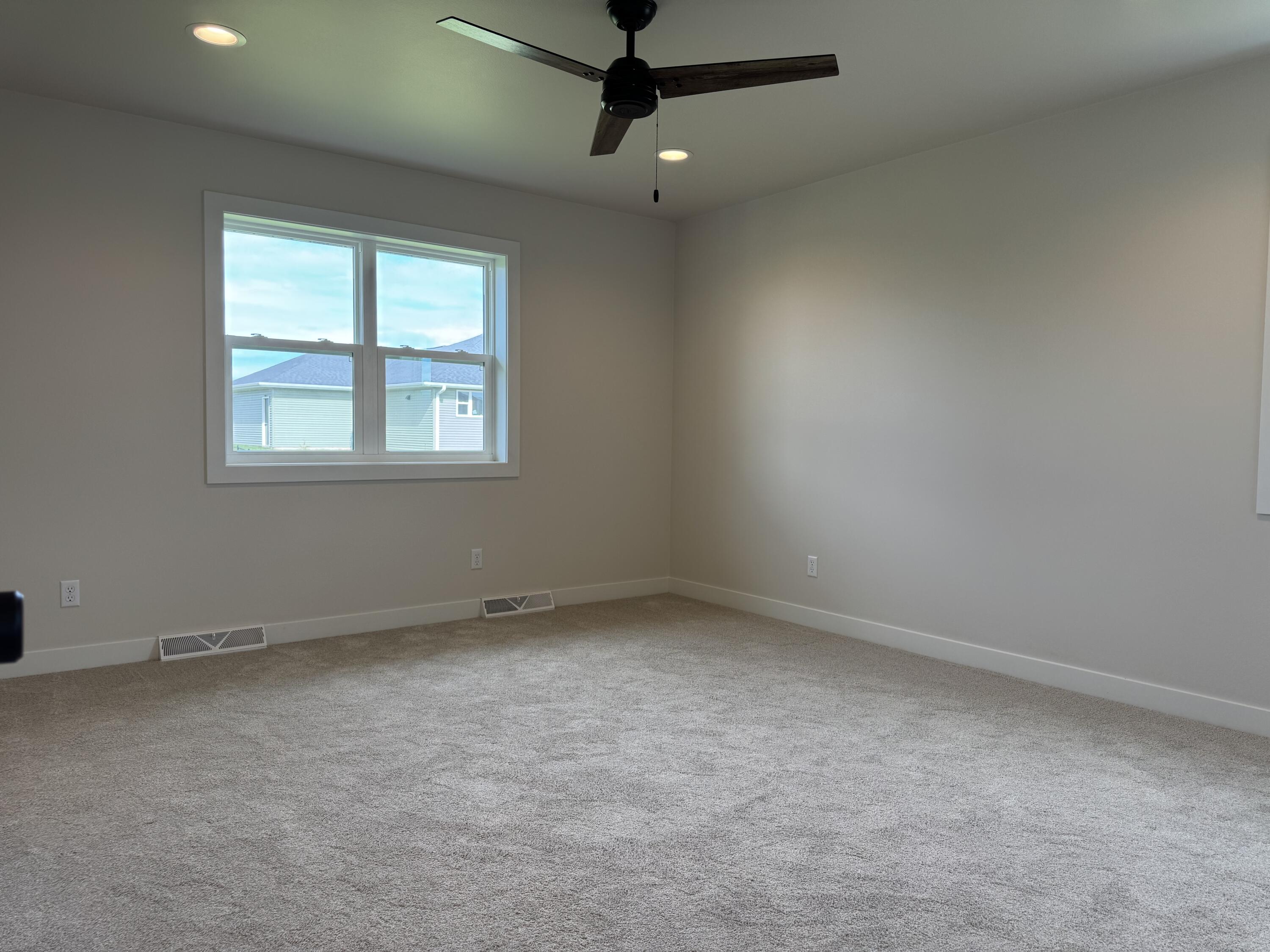 2850 Granite Court Sheboygan, WI 53081 - Photo 12 of 19 IMG_4838