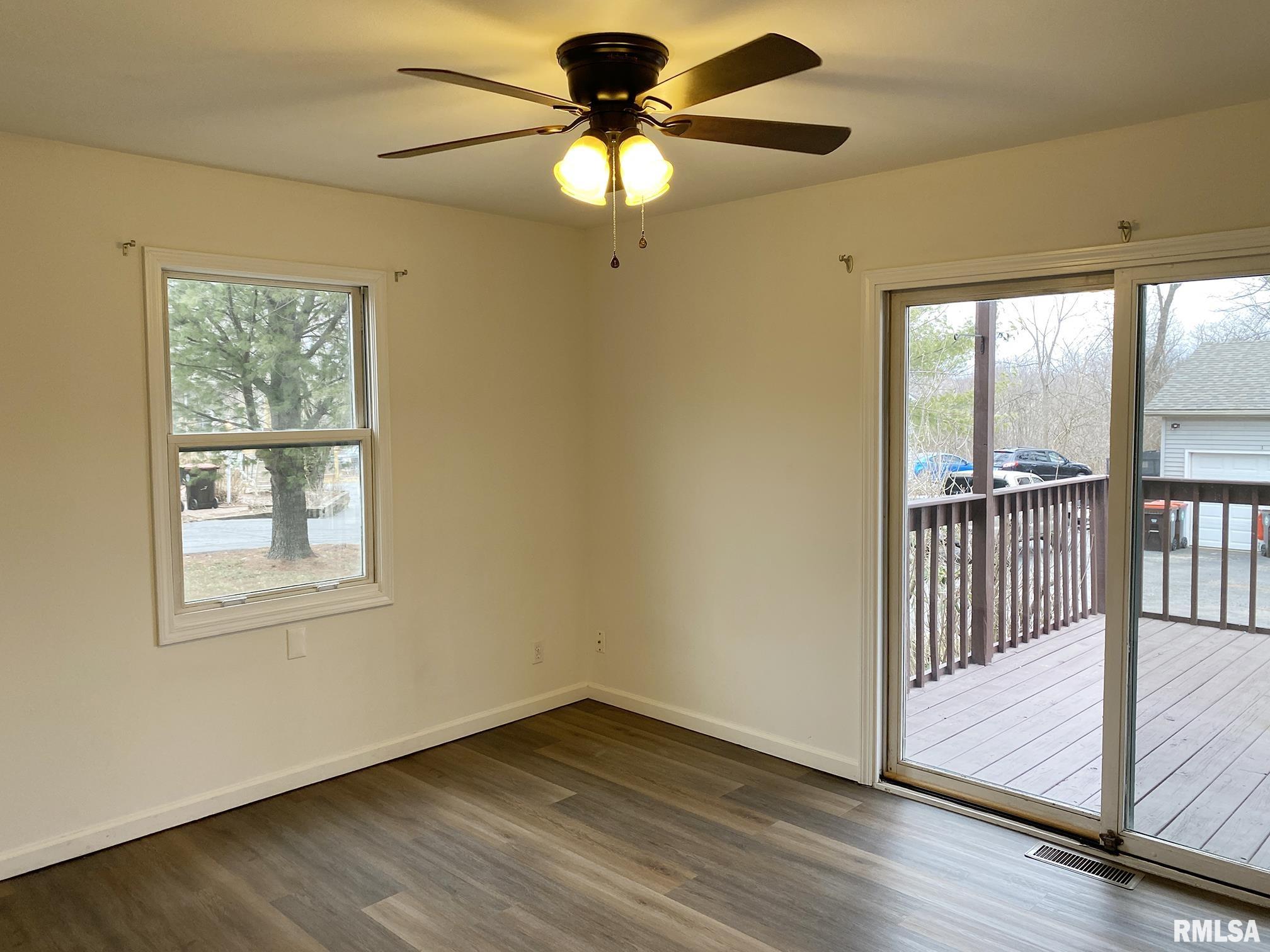 508 Holland Road, Unit 2 Germantown Hills, IL 61548 - Photo 9 of 20