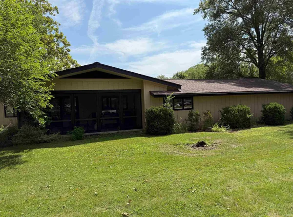 $319,700 | 1105 Clark Street, Berne, IN 46711