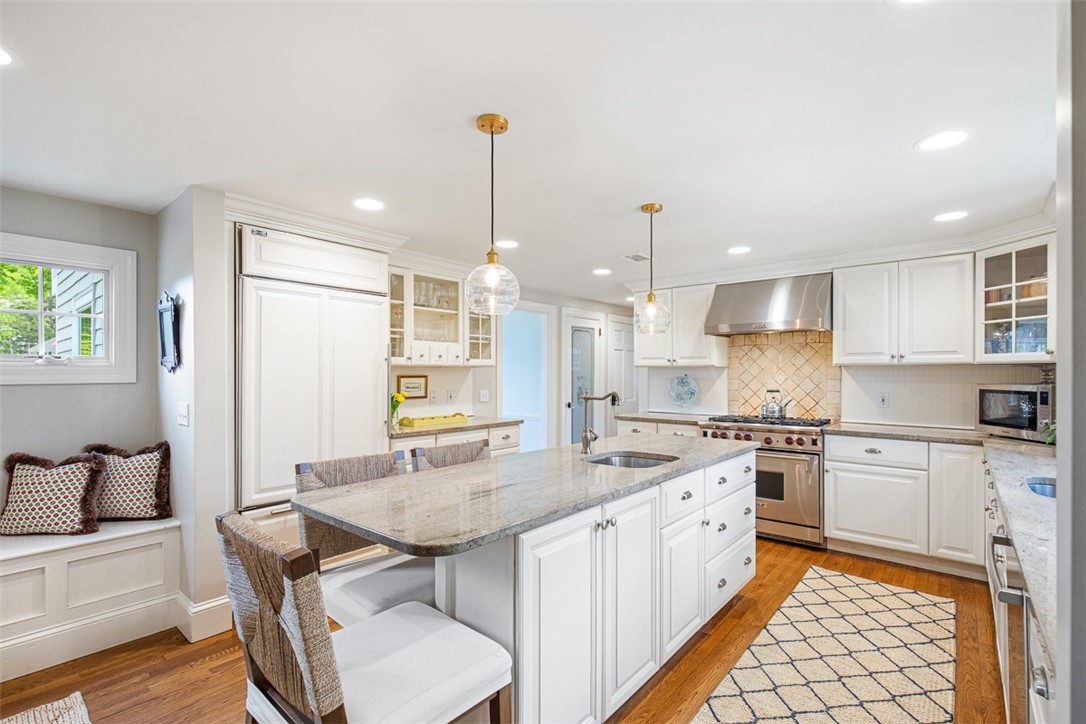 11 Harbour Road Barrington, RI 02806 - Photo 15 of 40