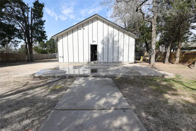 $350,000 | 250 La Selva Drive, Elgin, TX 78621