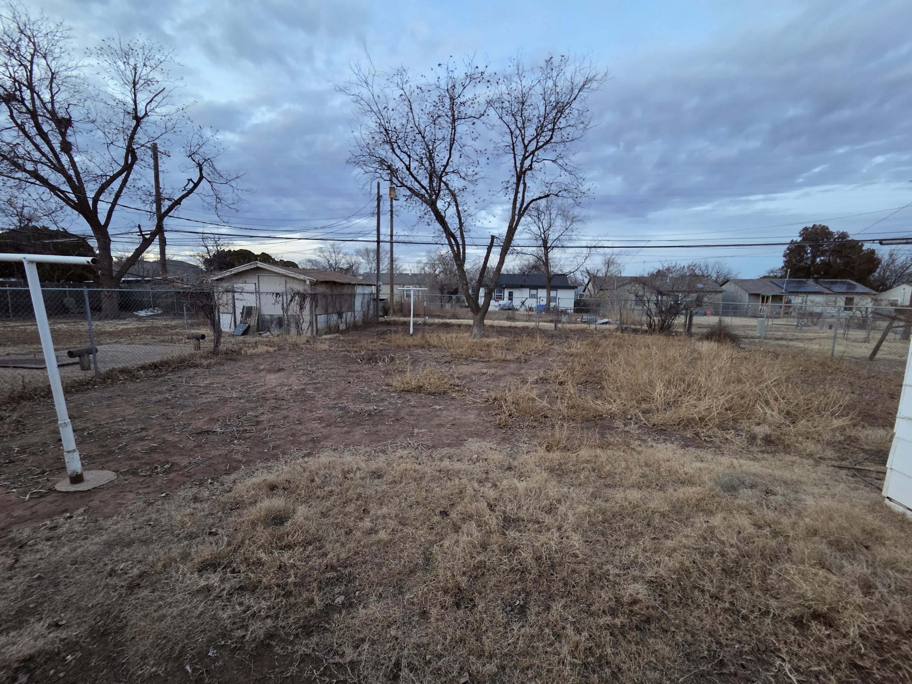 2708 42nd Street Lubbock, TX 79413 - Photo 4 of 8 20260207_183341