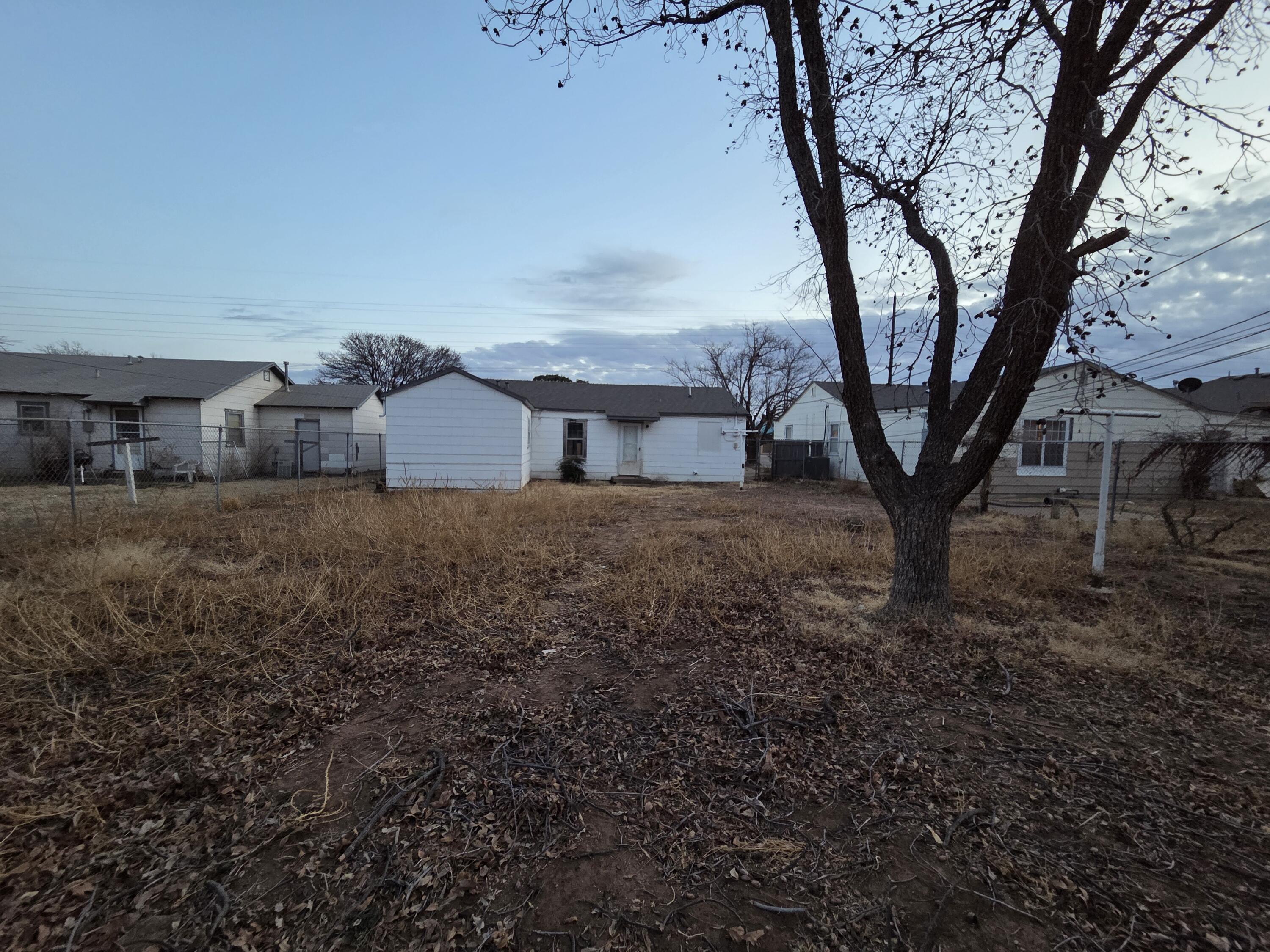 2708 42nd Street Lubbock, TX 79413 - Photo 7 of 8 20260207_183425