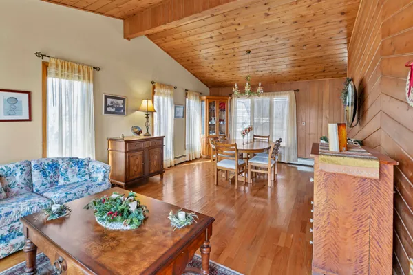 $550,000 | 234 County Road 6 Southwest, Howard Lake, MN 55349