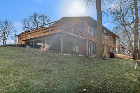 $550,000 | 234 County Road 6 Southwest, Howard Lake, MN 55349