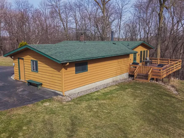 $550,000 | 234 County Road 6 Southwest, Howard Lake, MN 55349