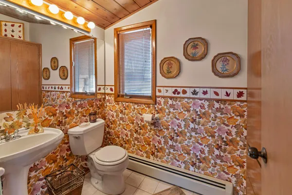 $550,000 | 234 County Road 6 Southwest, Howard Lake, MN 55349