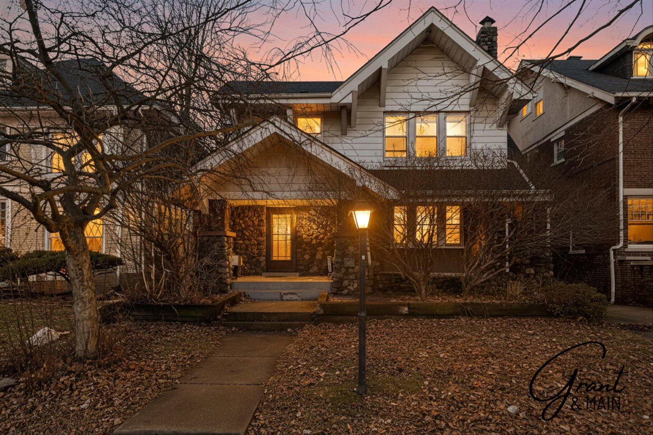 1252 Edison Street Detroit, MI 48202 - Photo 1 of 37 Front