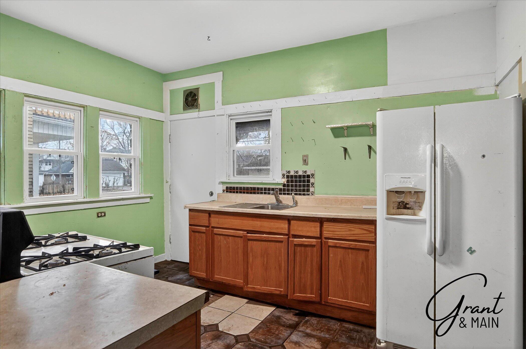 1252 Edison Street Detroit, MI 48202 - Photo 19 of 37 020-20-1252 Edison St Detroit, MI 48202