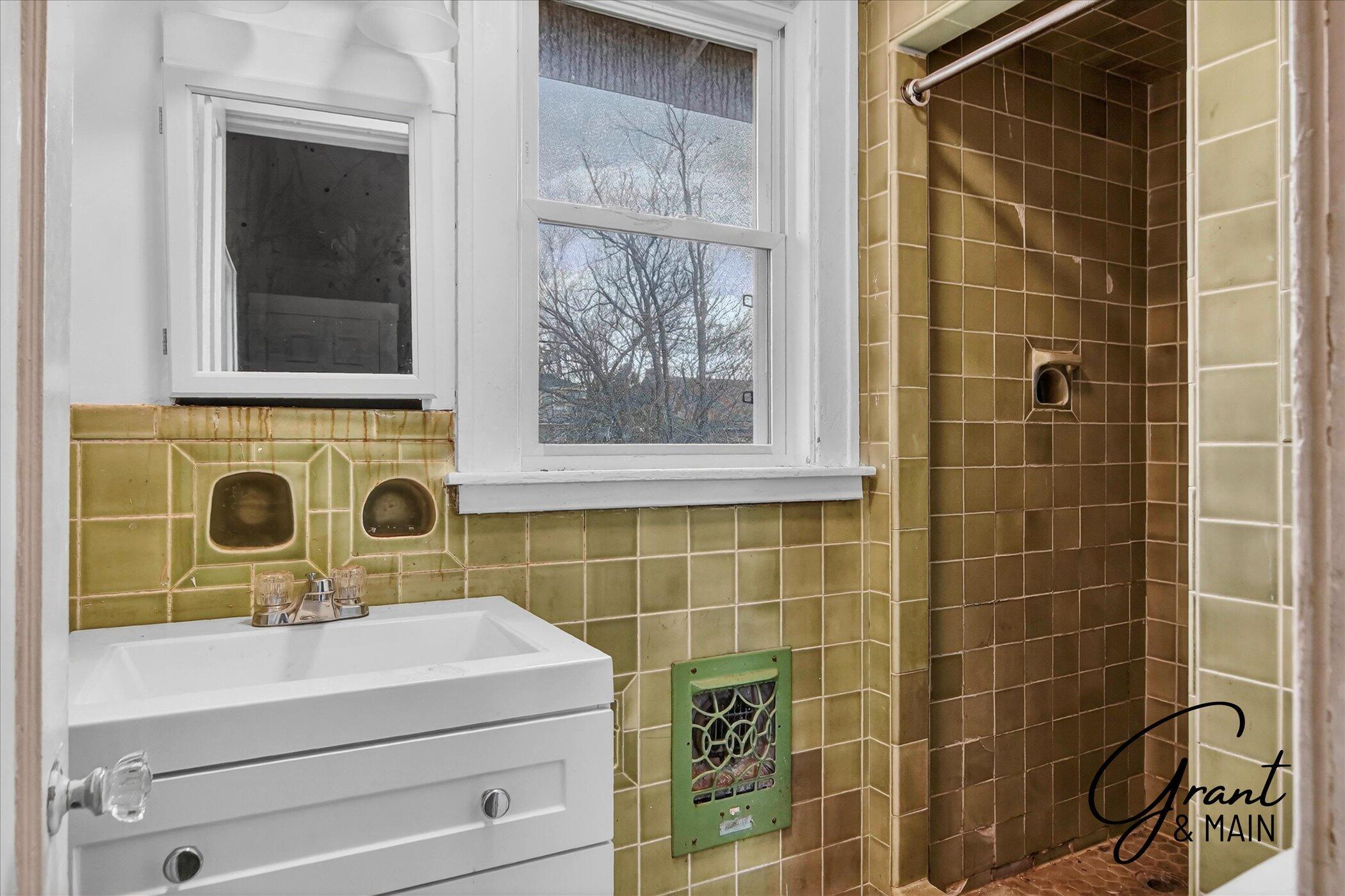 1252 Edison Street Detroit, MI 48202 - Photo 31 of 37 037-37-1252 Edison St Detroit, MI 48202