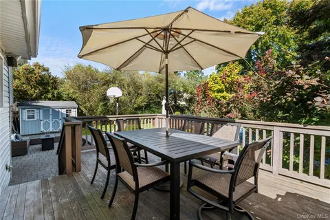 $989,888 | 7 Rita Lane, Plainview, NY 11803