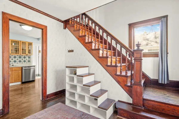 $395,000 | 432 Church Street, Batavia, IL 60510