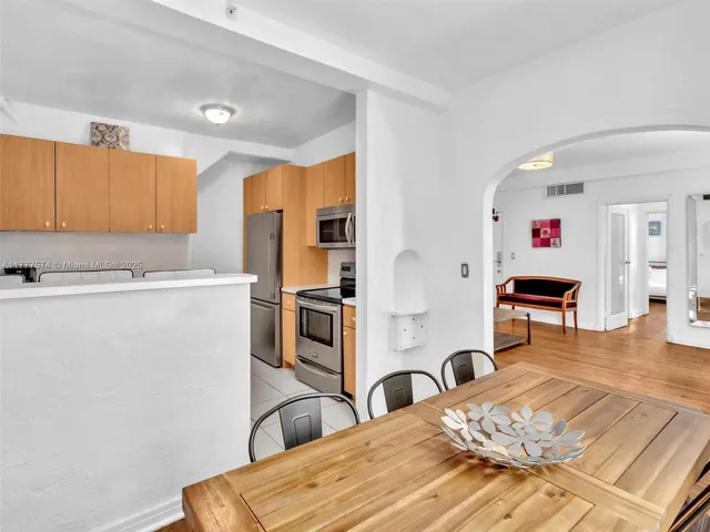 $2,500,000 | 1534 Euclid Avenue, Miami Beach, FL 33139