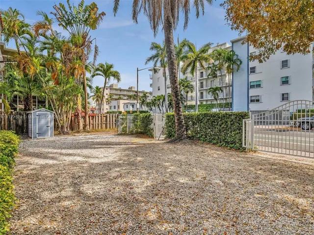 $2,500,000 | 1534 Euclid Avenue, Miami Beach, FL 33139