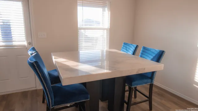 $1,995 | 5819 Rolling Glen, San Antonio, TX 78218