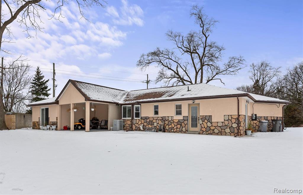 15500 Millar Road Clinton Township, MI 48036 - Photo 2 of 27
