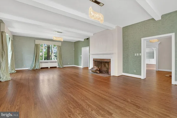 $11,500 | 5553 Little Falls Road, Arlington, VA 22207