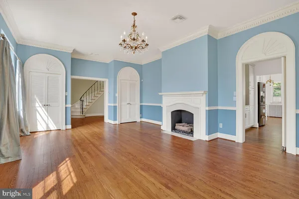 $11,500 | 5553 Little Falls Road, Arlington, VA 22207