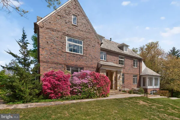 $11,500 | 5553 Little Falls Road, Arlington, VA 22207