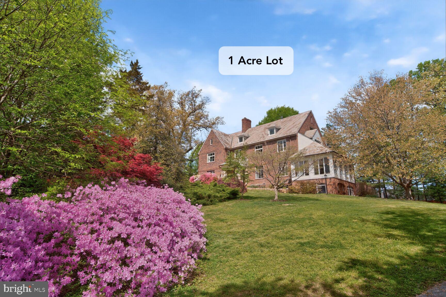 5553 Little Falls Road Arlington, VA 22207 - Photo 4 of 53 1 Acre Lot Set Atop a Hill