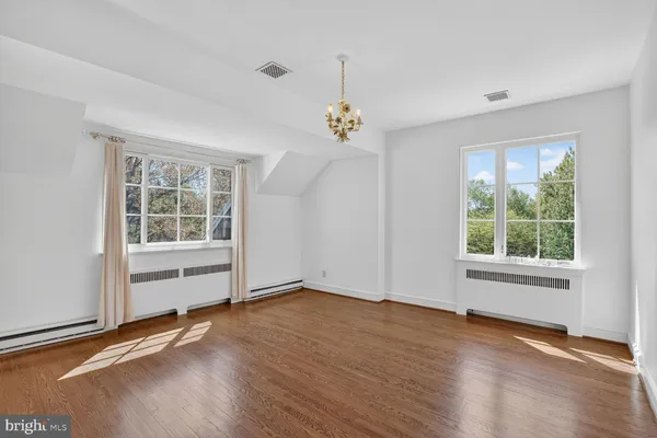 $11,500 | 5553 Little Falls Road, Arlington, VA 22207