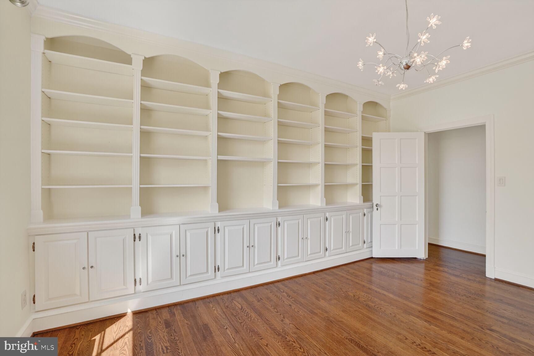 5553 Little Falls Road Arlington, VA 22207 - Photo 44 of 53 Bedroom 6 Built-ins