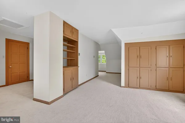 $11,500 | 5553 Little Falls Road, Arlington, VA 22207